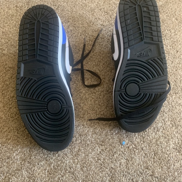 Men’s sneakers- Nikes Air Jordan - Picture 3 of 6